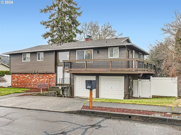 1666 SW 4th St, Gresham, OR 97080