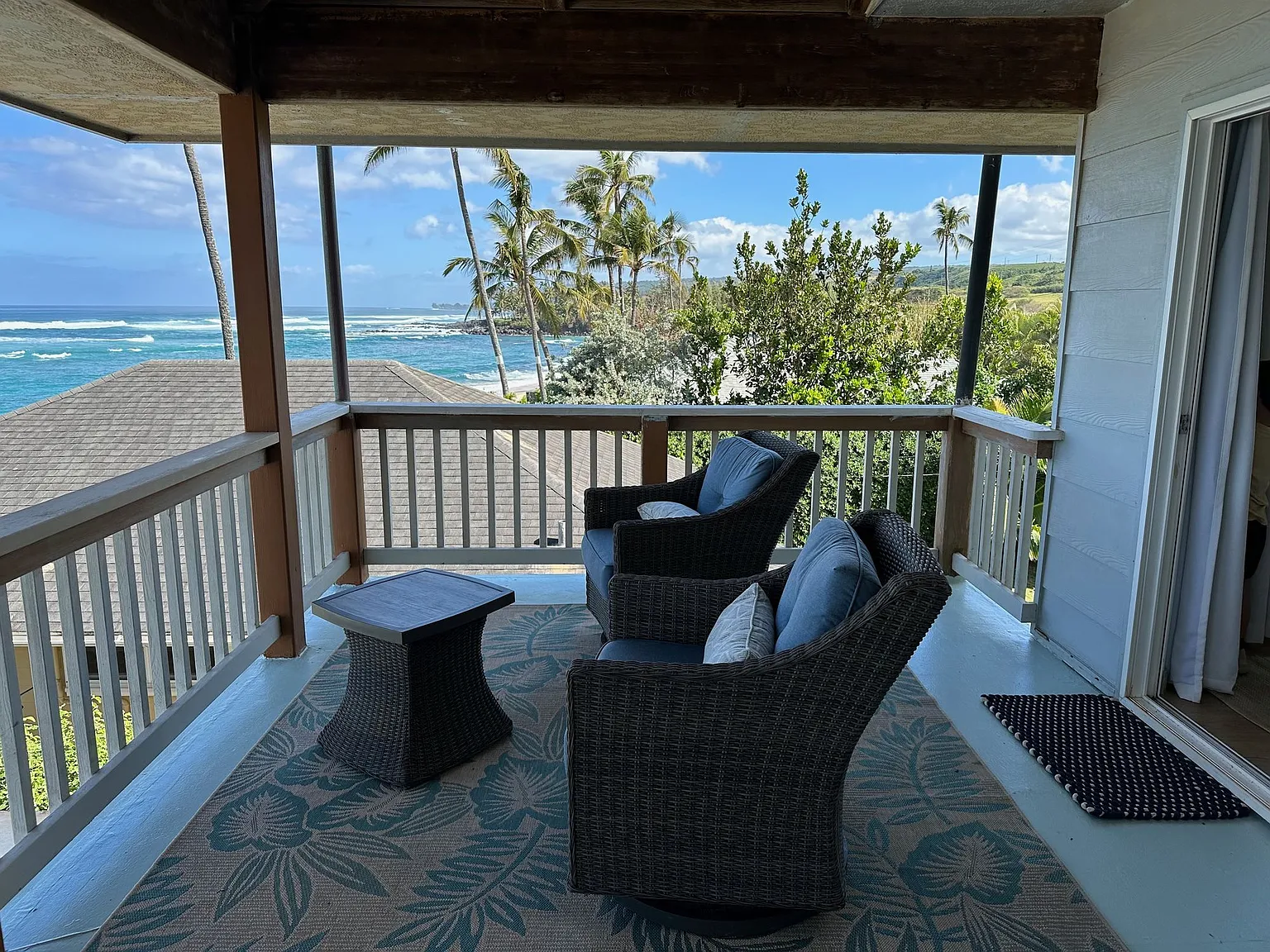 4 bed, 2.5 bath, 2000 sqft, $13,500 — Photo 2