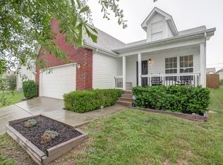 639 Holland Ridge Dr, La Vergne, TN 37086