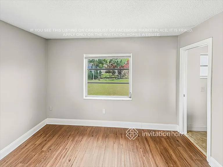 11143 Mustang St — Photo 10