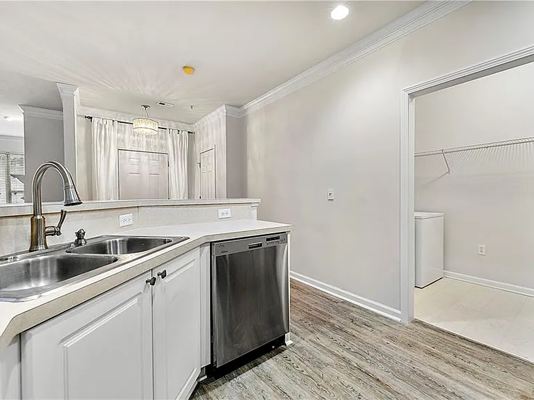 2400 Cumberland Pkwy SE #411 — Photo 6