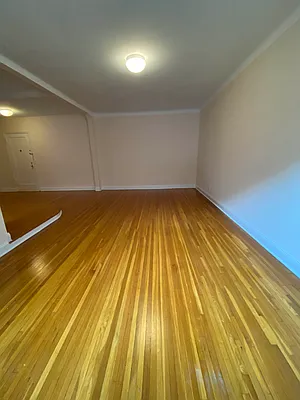 Rented by Kew Forest Realty Inc | media 12