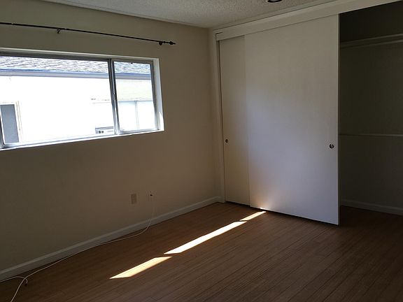 5th image of 11743 Mayfield Ave APT 5