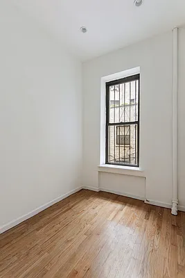 Rented by Weinstein Realty Group | media 12