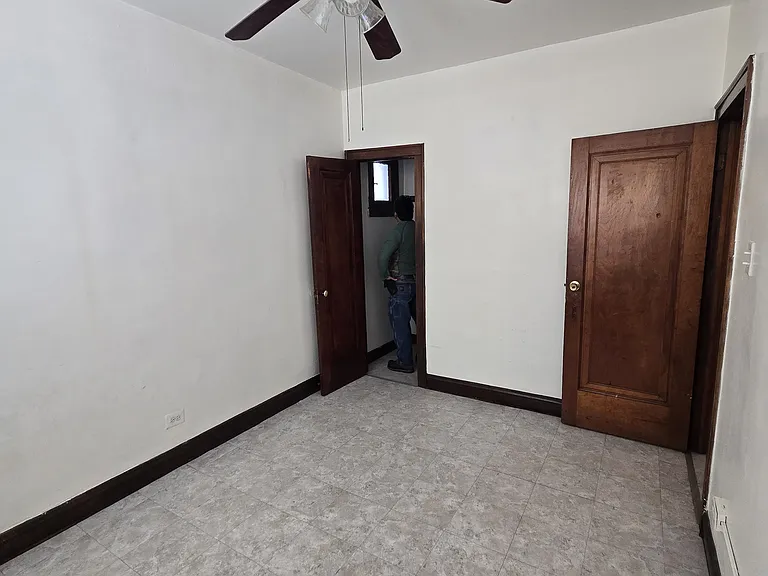 6942 S Maplewood Ave #1 — Photo 12