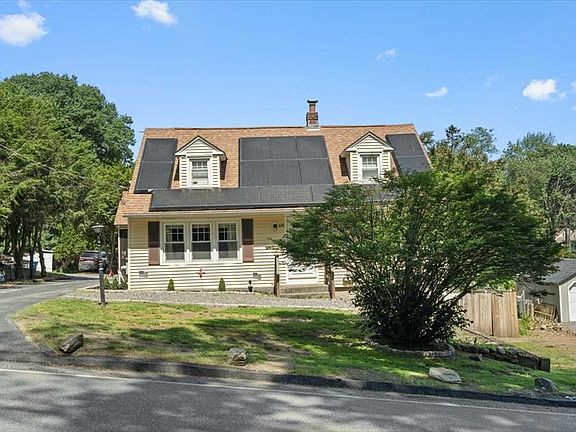 4th image of 328 Stafford St