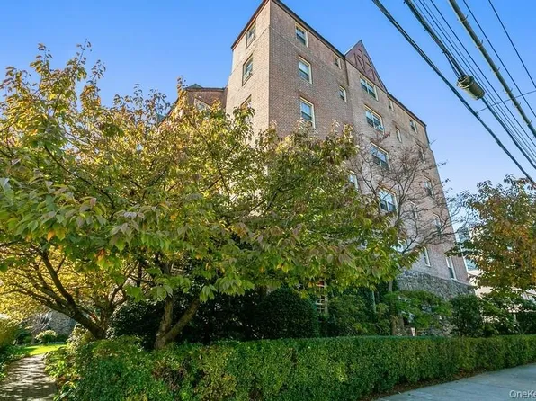 151 Centre #6F, New Rochelle, NY 10805