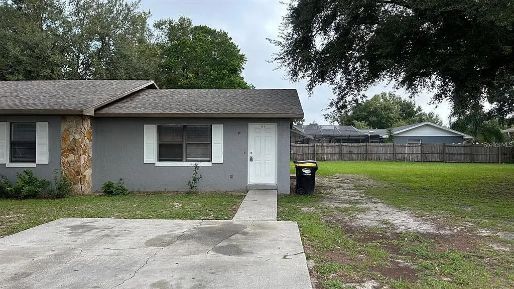 2 bed, 2.0 bath, 984 sqft, $1,300 — Photo 1