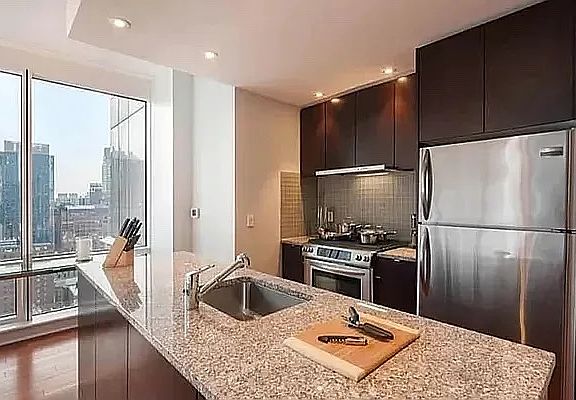 4th image of 306 W 48th St APT 11C