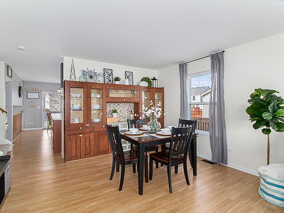 5th image of 2123 Willow Lakes Dr