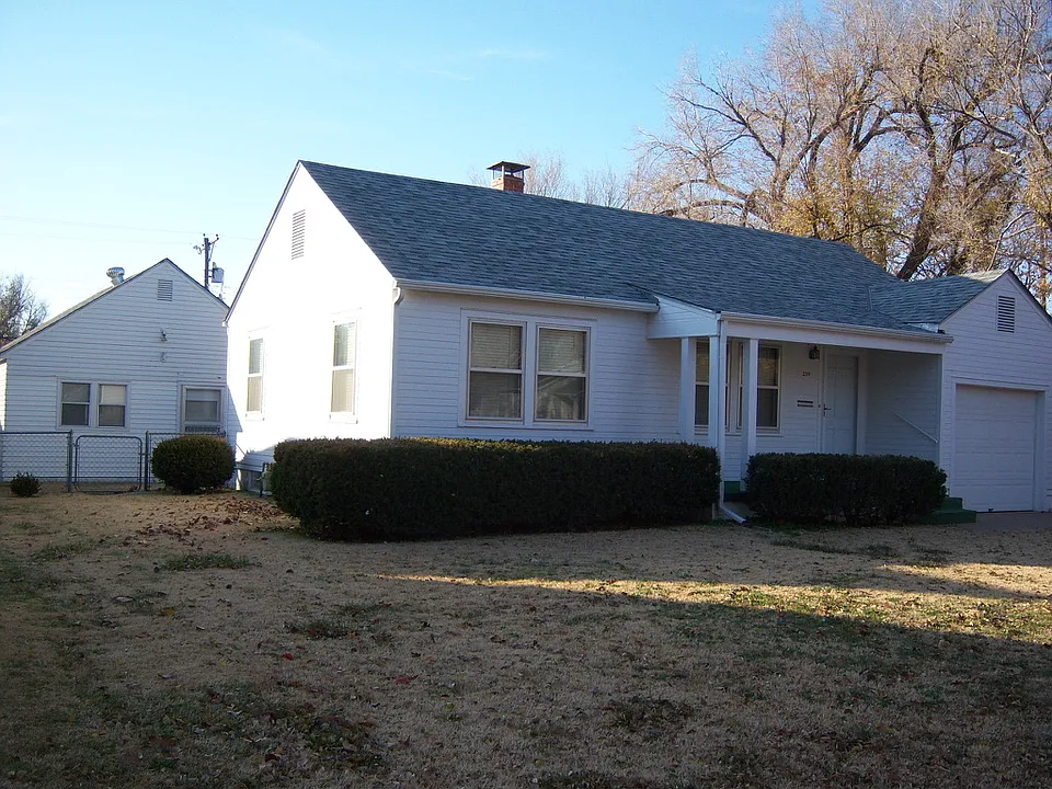 239 N Richmond Ave