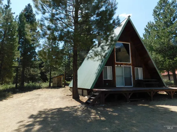 724 E Riverview Cir, Mountain Home, ID 83647