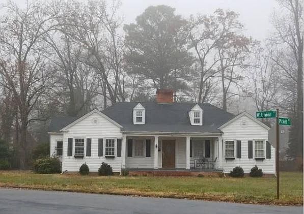 1st image of 101 Pickett Ave