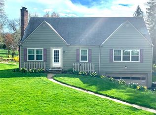 424 Chessbriar Dr, Bethel Park, PA 15102