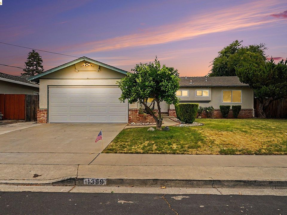 1st image of 1359 Anza Way