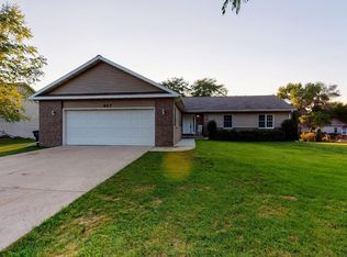 657 Fairway Cir, Jefferson, WI 53549