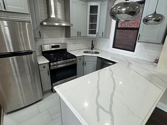 2nd image of 1606-1608 Central Ave #1