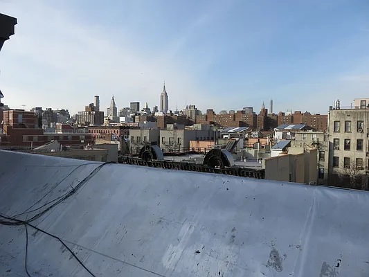 Rented by Majesty Management | media 23