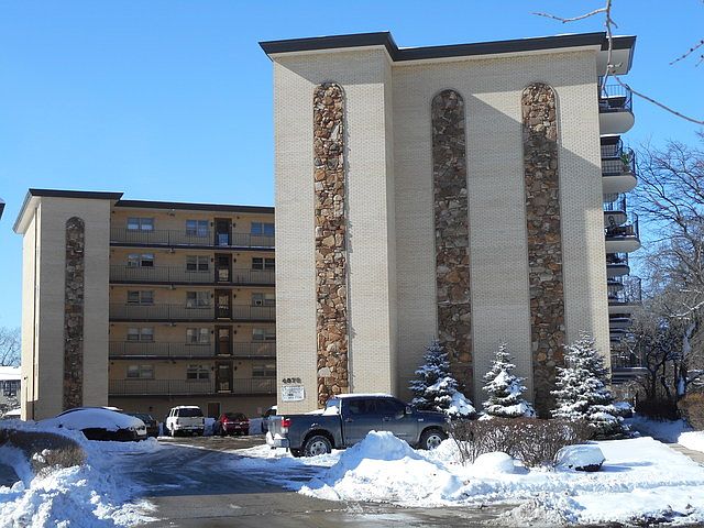 1st image of 4572 N Milwaukee Ave APT 2H