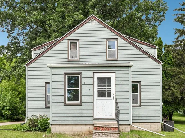 315 E Water STREET, Watertown, WI 53094