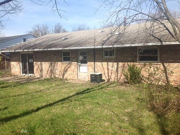 3rd image of 11964 Wincanton Dr