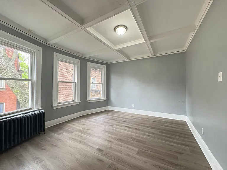 35 Shepard Ave #11 — Photo 2