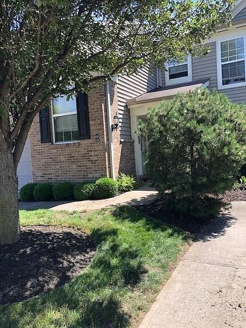 2nd image of 648 Heritage Sq
