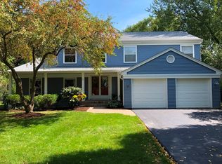 1923 Tanager Ln, Geneva, IL 60134