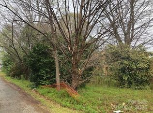 4833 Hickory Grove Rd, Charlotte, NC 28215