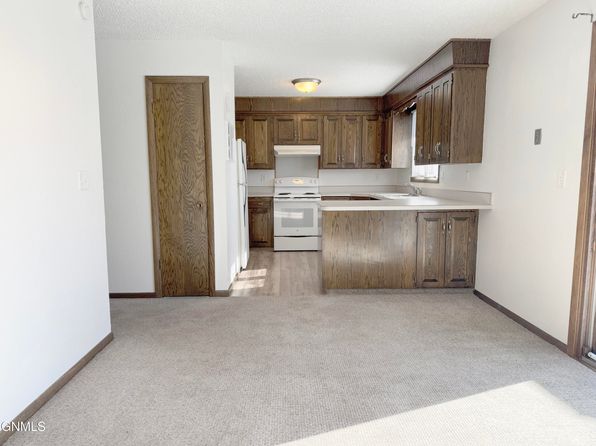 bismarck-north-dakota-447600754 picture