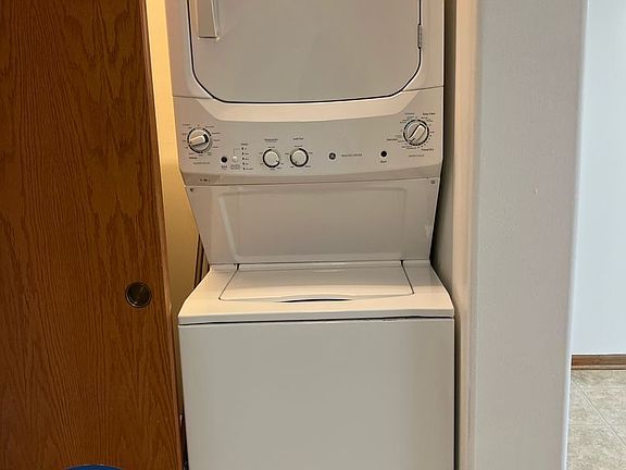 4th image of 3101 W Drexel Ave Unit 214