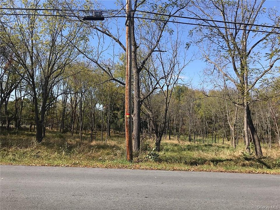 2nd image of 16 Knoell Rd