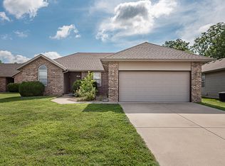 1338 S Lexington Ave, Springfield, MO 65807