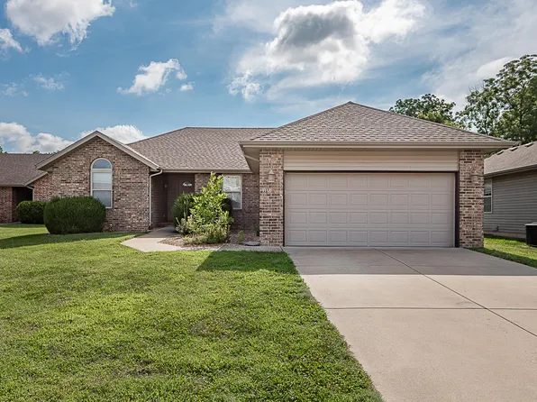 1338 S Lexington Avenue, Springfield, MO 65807