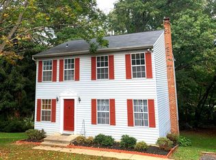 4060 Farm Woods Ln, Hampstead, MD 21074