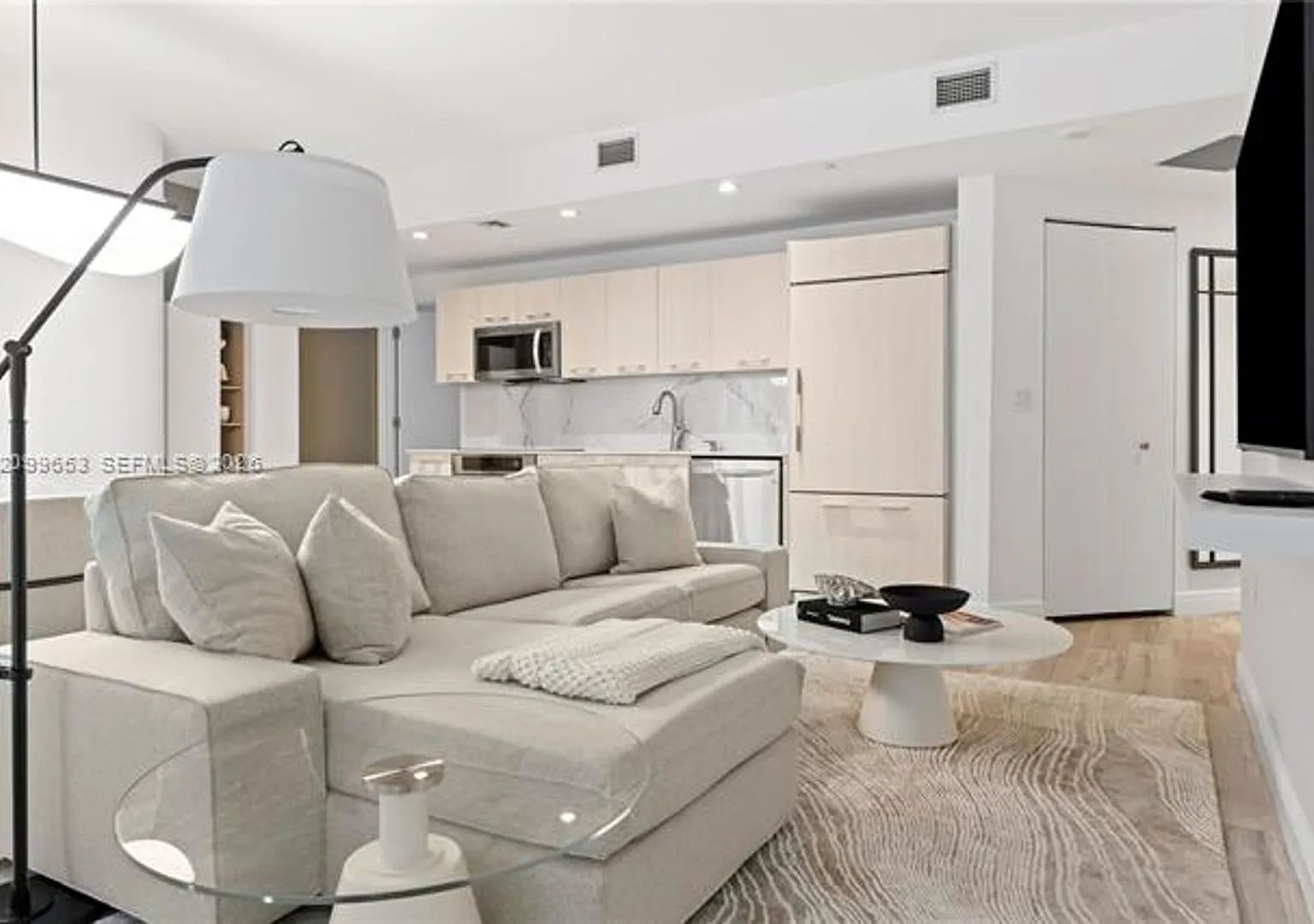 45 SW 9th St cu-1708, Miami, FL 33130 — Photo 1