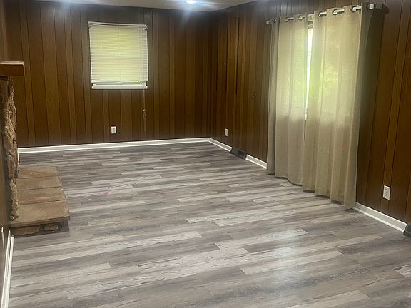 5th image of 721 Woodridge Dr
