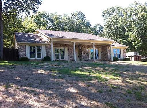 1st image of 2673 Elizabeth Ave