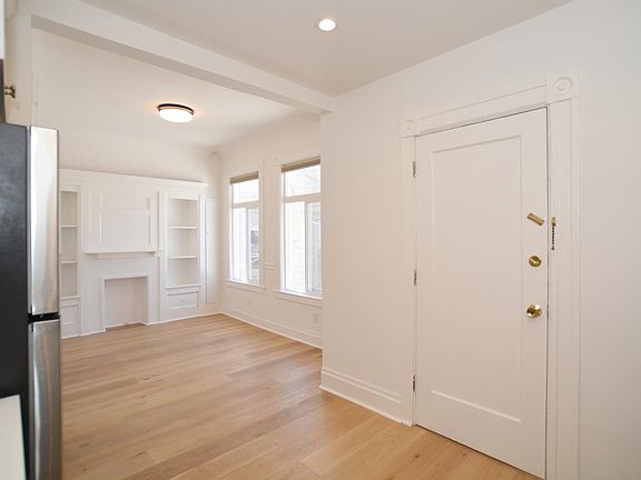 4th image of 2818 Folsom St