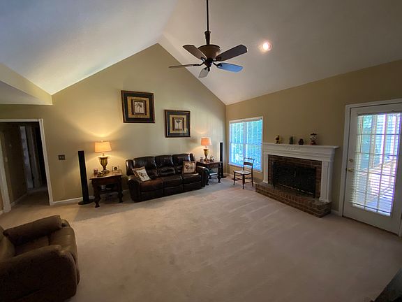 2nd image of 339 Oberlochen Way