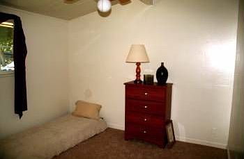4th image of 121 Glendora Ave