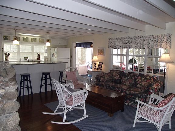 3rd image of 3707 Fairfield St