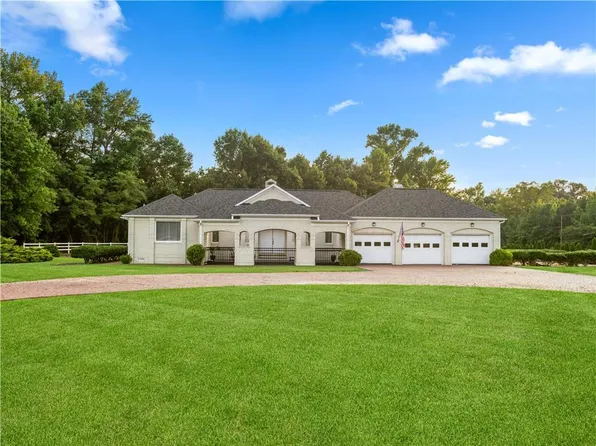 3906 Sharps Rd, Warsaw, VA 22572