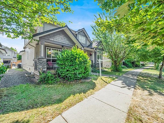 2nd image of 7032 195a St
