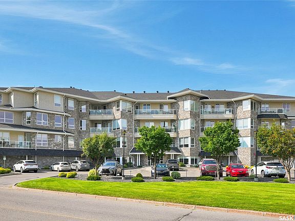 3rd image of 401 Cartwright Street #207