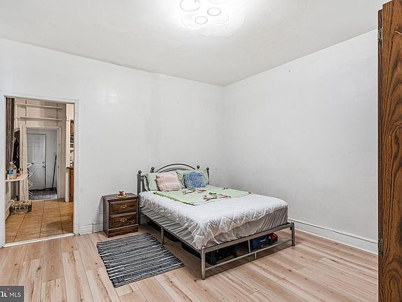 5th image of 4843 A St