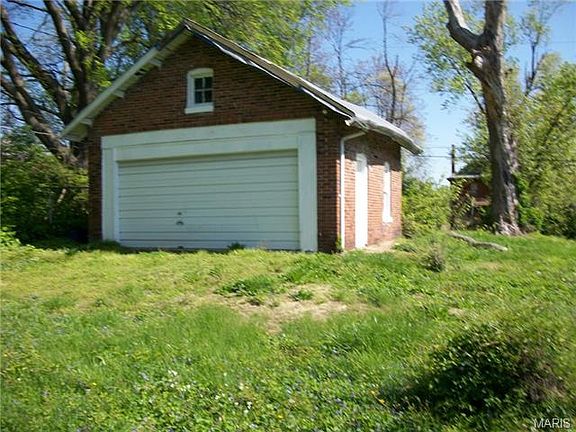 5th image of 6161 Lucille Ave