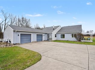 14223 N Palmyra Rd, North Jackson, OH 44451