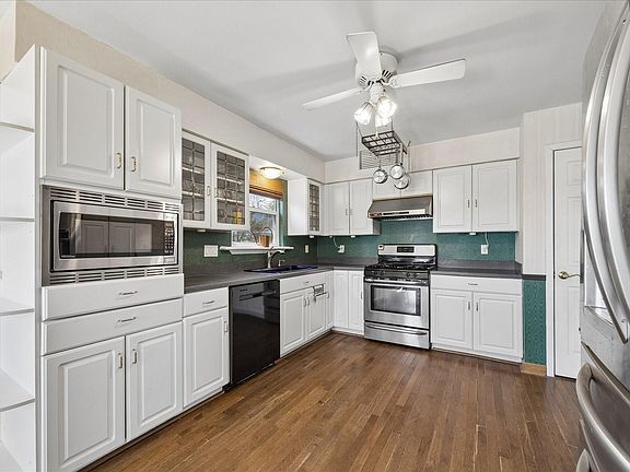 5th image of 1009 3rd St