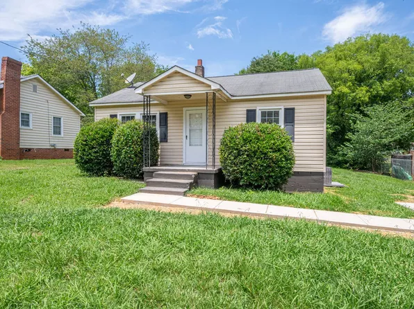 913 Edgemont Ave, Belmont, NC 28012